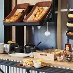 B&B Hotel Argenteuil מלון 3*