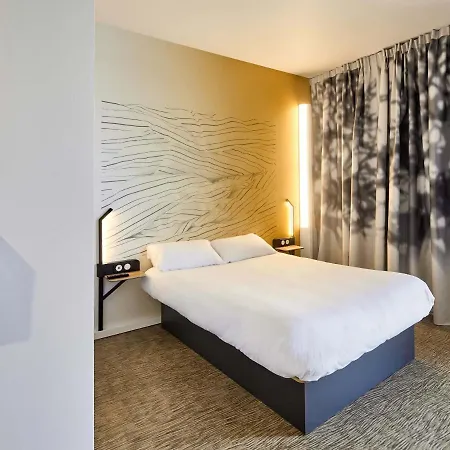 B&B Hotel Argenteuil Hotel