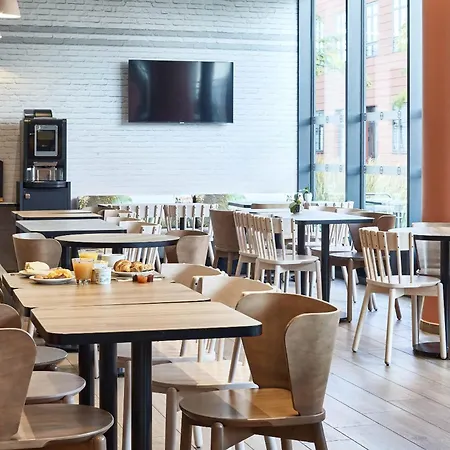 B&B Hotel Argenteuil 3*