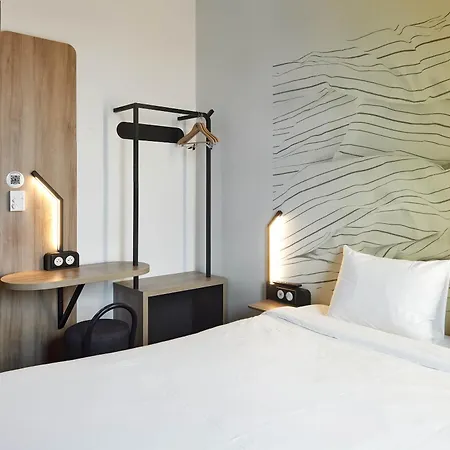 B&B Hotel Argenteuil Ξενοδοχείο 3*
