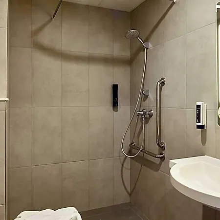 B&B Hotel Argenteuil أورْجونْتُيْ
